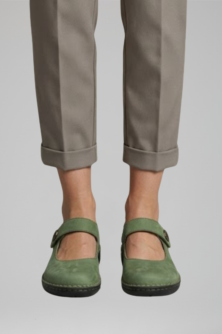 Women's Mary Jane Flats with Adjustable Strap Rounded Toe and Stitched Edge Detail