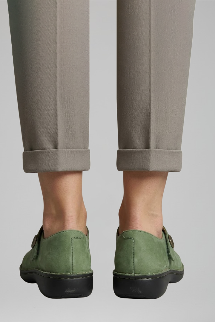 Women's Mary Jane Flats with Adjustable Strap Rounded Toe and Stitched Edge Detail